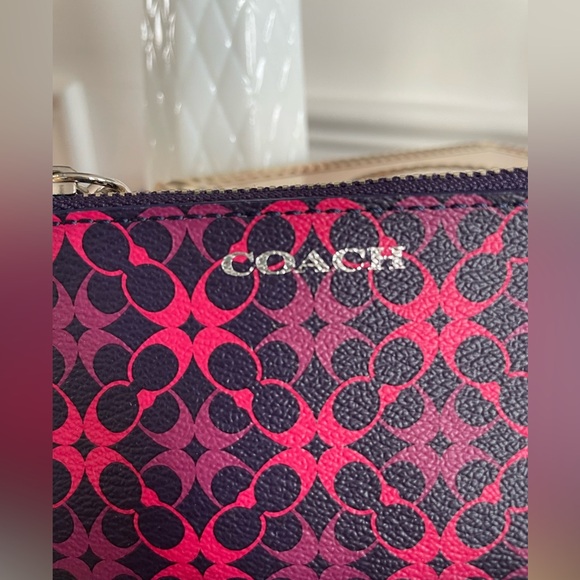 Coach Waverly ID Case Wristlet - Picture 4 of 5